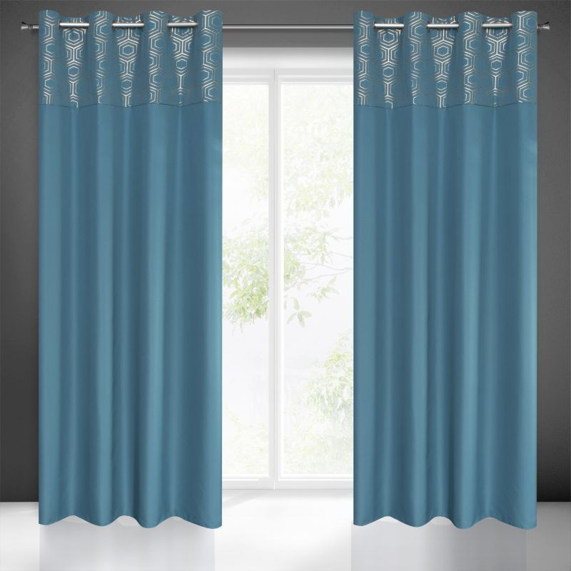 ModernýzávesvosvetlomodrejfarbedoobývačkyDĺžka:250cm