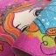 Moderan tepih za dječju sobu u ružičastoj boji sa savršenim uzorkom lutke i jednoroga