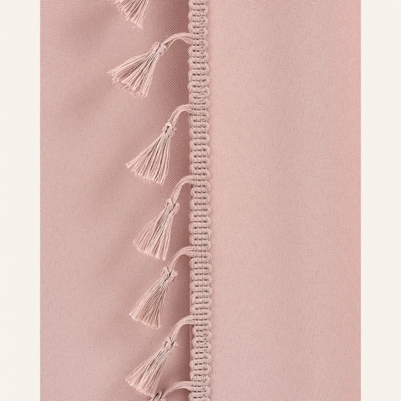 Tenda rosa cipria LARA su cerchi argentati con nappe 140 x 280 cm