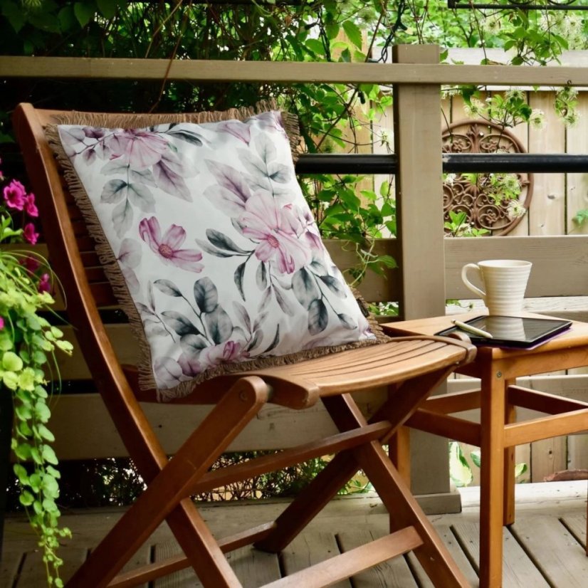 Vodoodolná záhradná obliečka na vankúš s kvetinovým motívom a strapcami