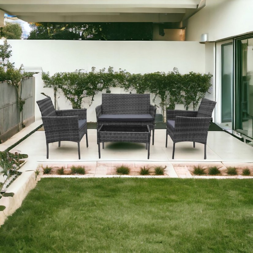 Kerti garnitúra kanapéval, fotelekkel és fekete üvegből készült asztallal