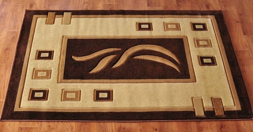 Originálny koberec s malými štvorcami v hnedej farbe