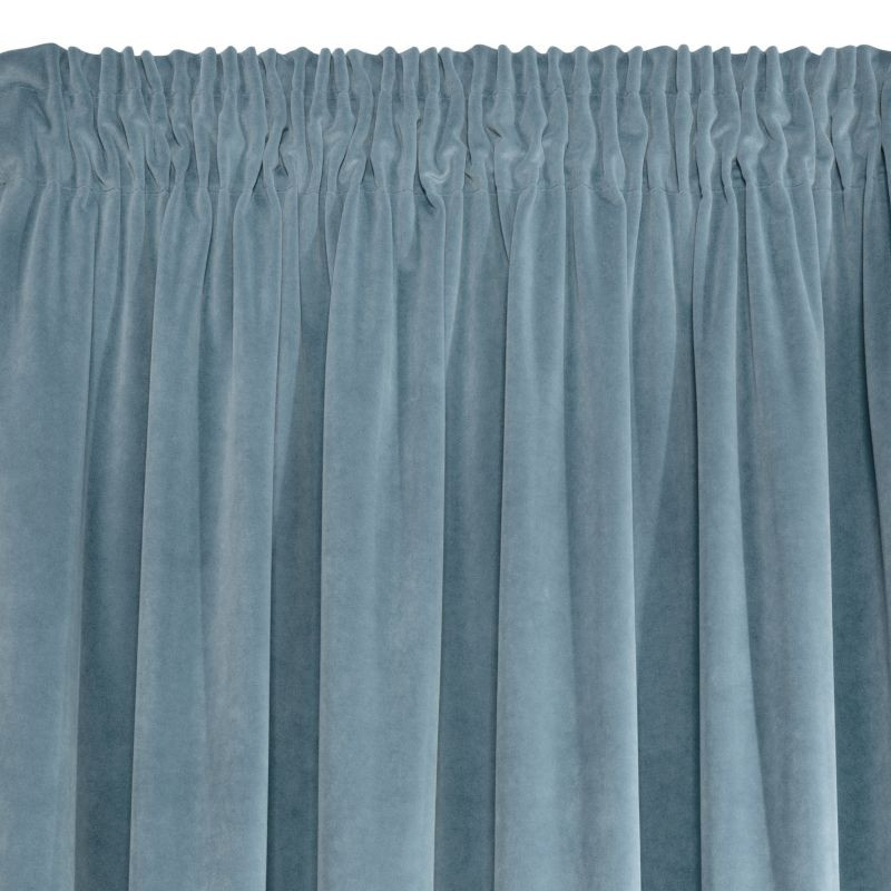 Luxuriöser hellblauer Samtvorhang 140 x 270 cm