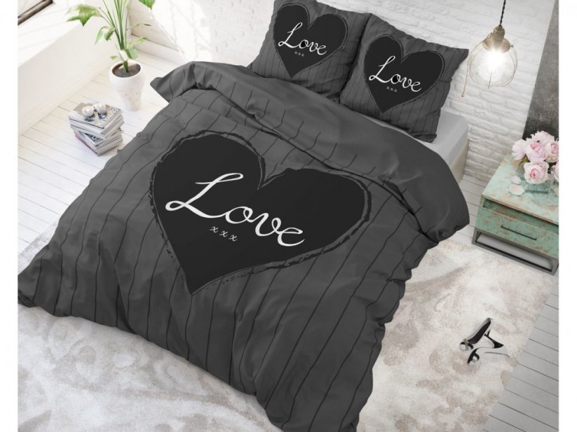Srdiečkove obliečky na posteľ sivej farby