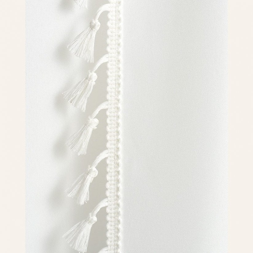 Бяла завеса LARA на сребърни кръгове с пискюли 140 x 250 cm