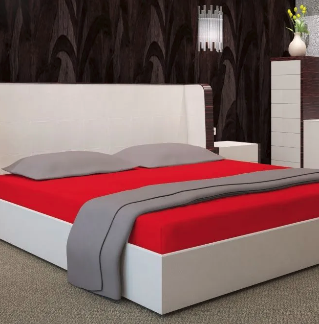 Červená plachta na posteľ s gumičkou - bavlnený satén