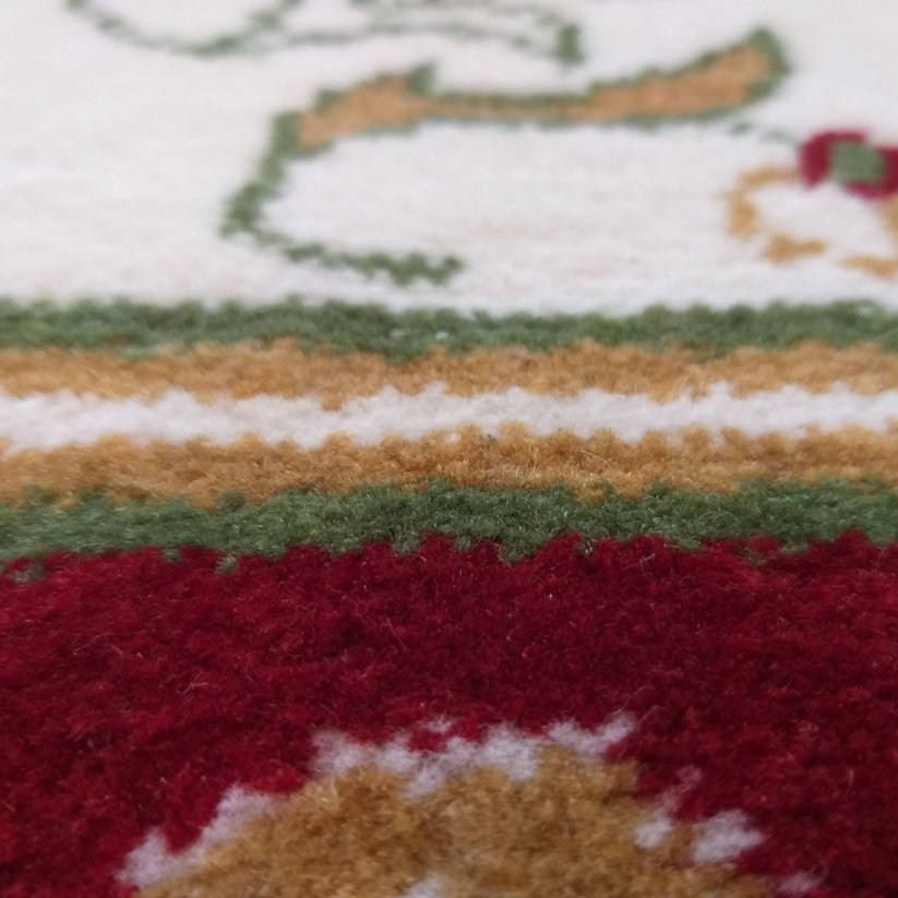 Bílý vintage koberec s barevným ornamentem