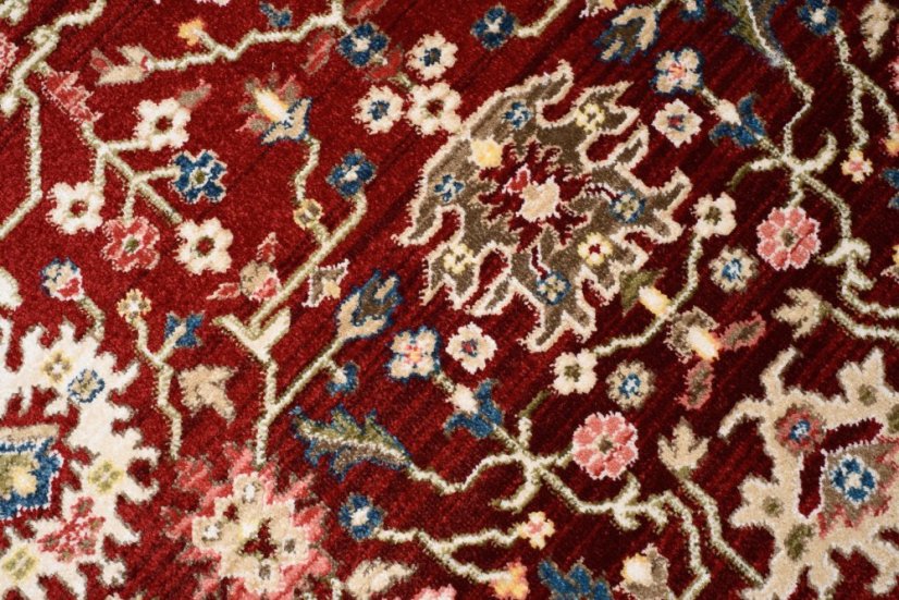 Orientalischer Teppich rot