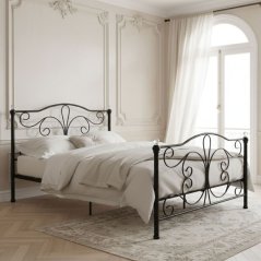 Letto moderno in metallo con struttura stabile e testata alta