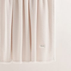 Меко кремаво одеяло Boucle 125 x 150 cm
