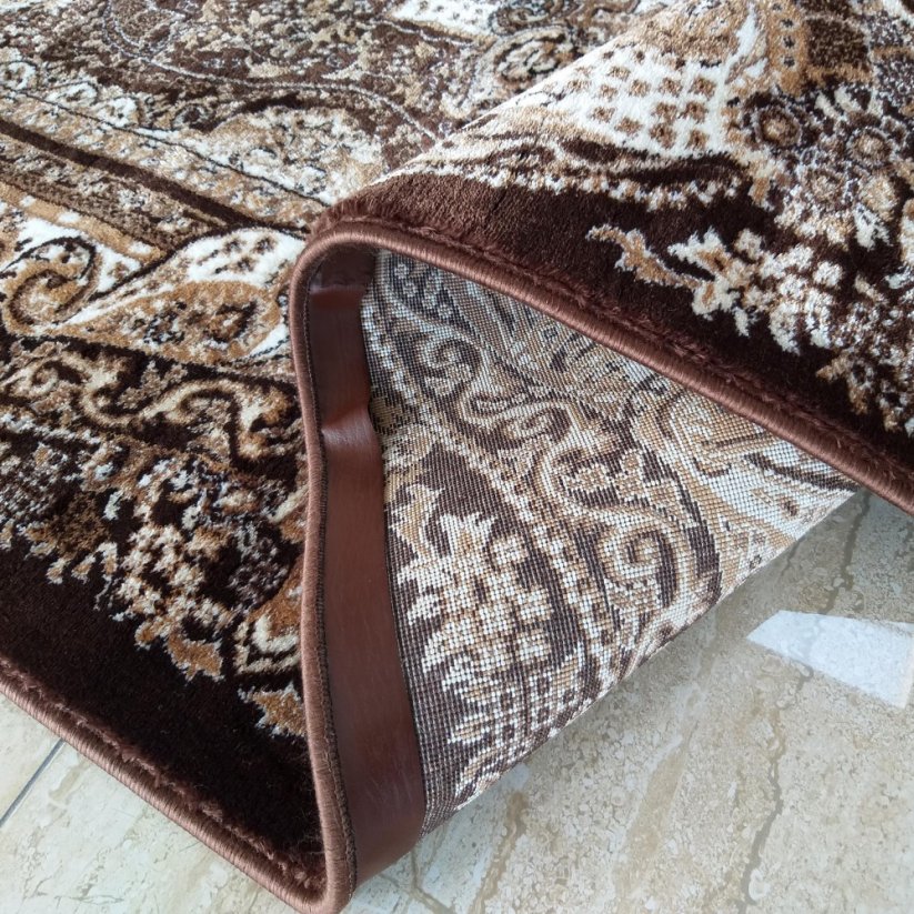 Vintage koberec s motívom mandaly hnedej farby