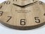 Luksuzna lesena ura v barvi hrasta 30 cm