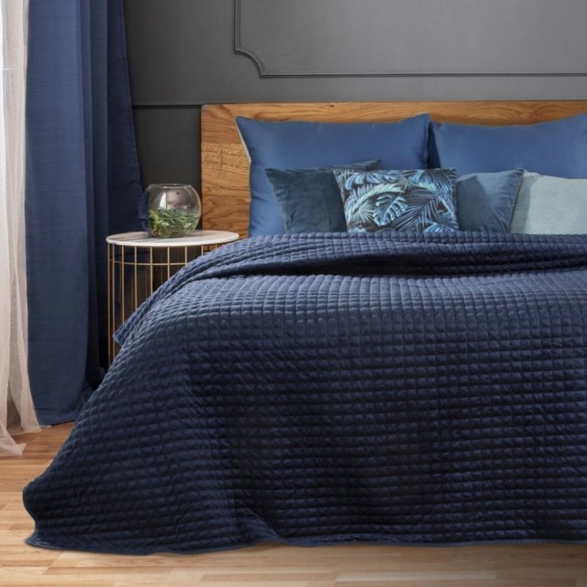 Luxusní jednobarevný prošívaný přehoz na postel tmavě modré barvy