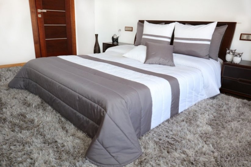 Prošívaný přehoz na manželskou postel v bílo šedé barvě - Rozměr: Šířka: 220 cm | Délka: 240 cm