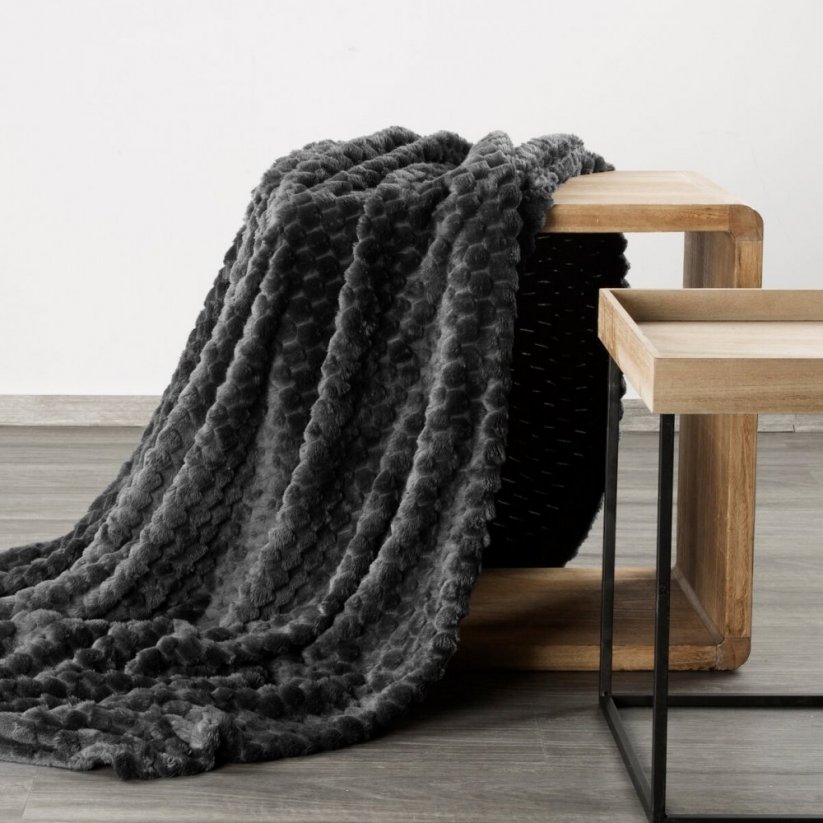 Pătură groasă de culoare gri închis cu model modern
