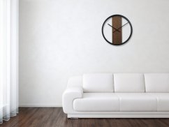 Braune Wanduhr aus Holz mit Durchmesser 50cm