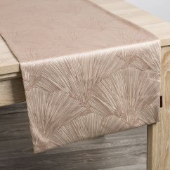 Elegantný zamatový stredový obrus s krásnym vzorom