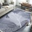 Originální šedý koberec s motivem pírek do obývacího pokoje - Rozměr koberce: Šířka: 180 cm | Délka: 280 cm