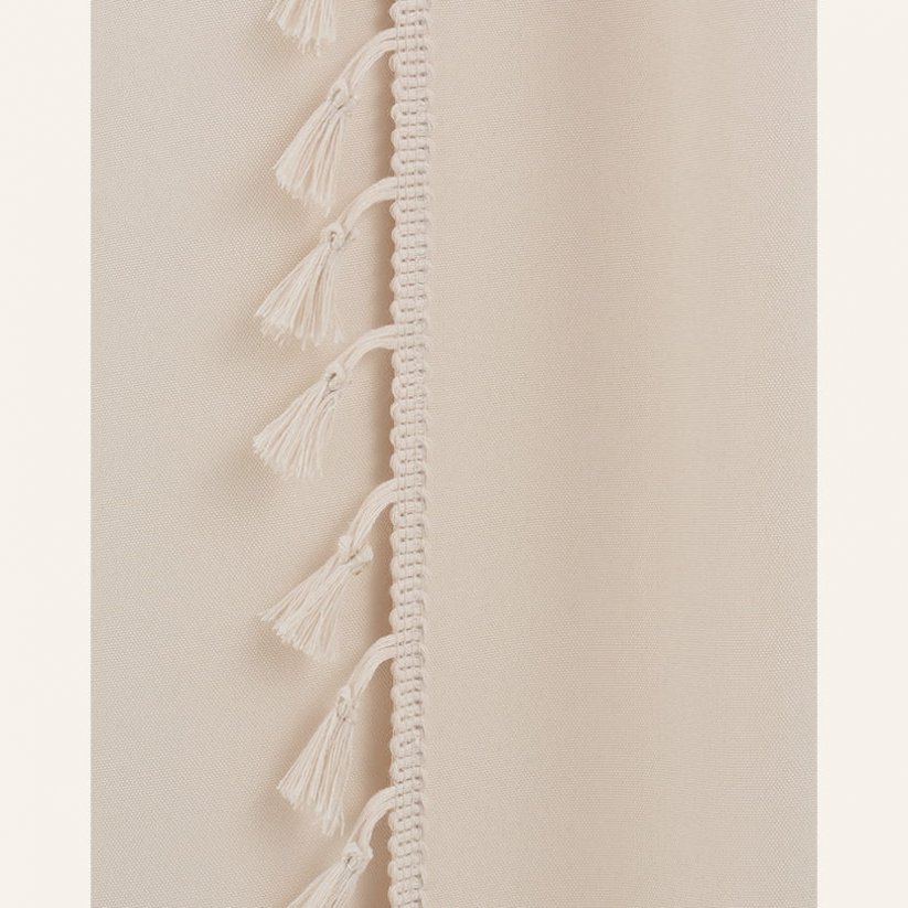 Kremasta zavesa LARA na srebrnih krogih s čopki 140 x 260 cm