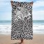 Telo mare trendy - bianco con motivo leopardato 100x180 cm