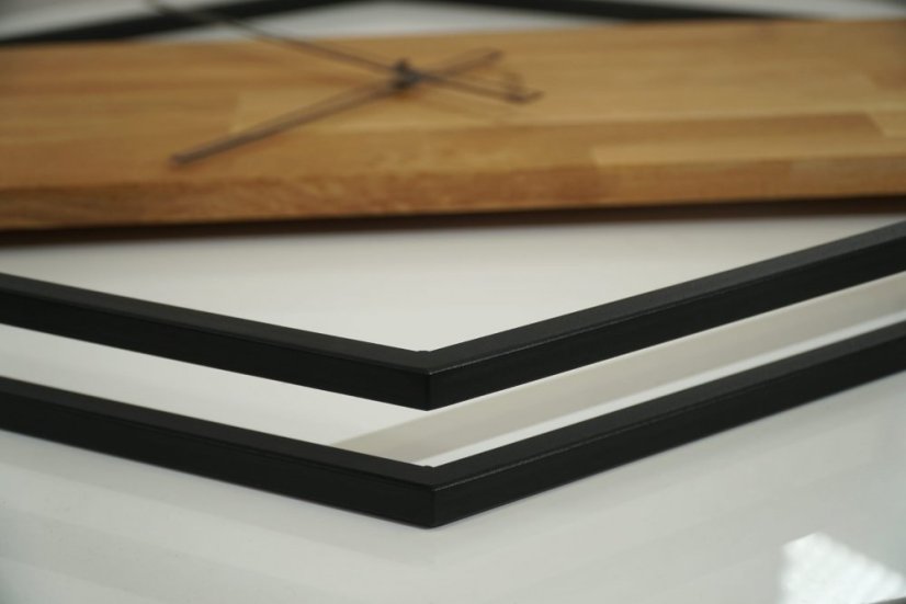 Stilvolle Uhr aus Holz und Metall 50 cm