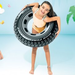 Plávacie koleso s motívom pneumatiky