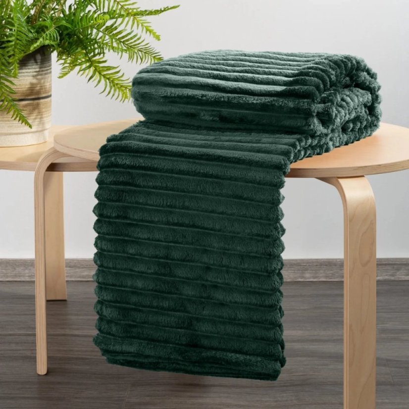 Pătură de pluș verde smarald cu dungă în relief