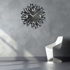 Moderne Wanduhr