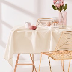 Față de masă de culoare solidă crem deschis 130 x 180 cm