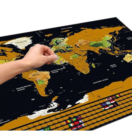 Scratch off karta svijeta sa zastavicama 82 x 59 cm + pribor