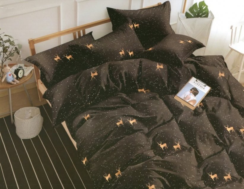 Obojstranné posteľné obliečky čiernej farby s motívom sobov