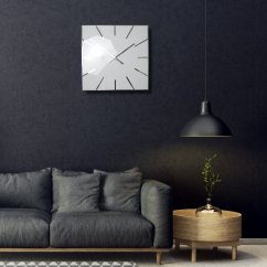 Elegantné hranaté hodiny bielej farby 