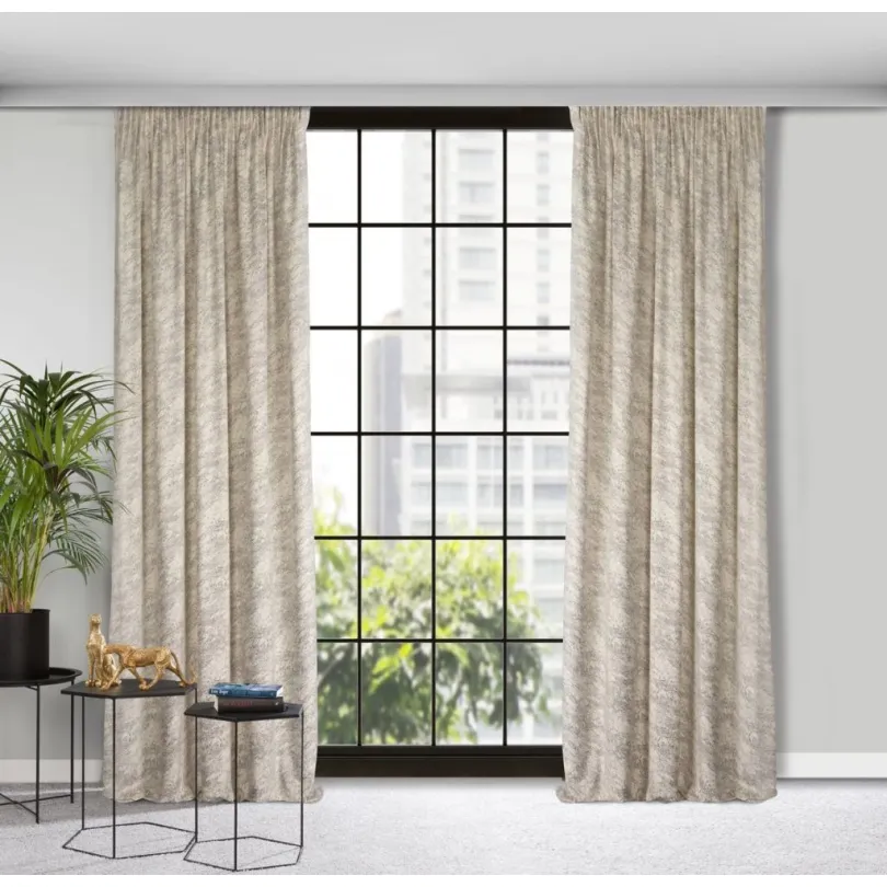 Zatemňovací zamatový záves s potlačou imitujúcou mramor - krémový