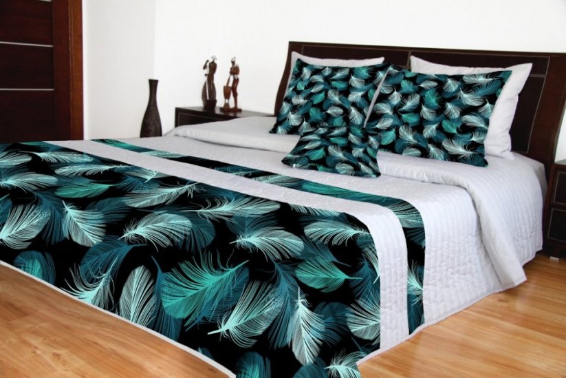Szürke-fekete színű ágytakaró mintával