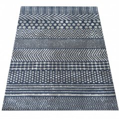 Дизайнерски килим с фини шарки