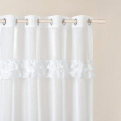 Weißer Vorhang FRILLA mit Rüschen auf silbernen Ösen 400 x 250 cm