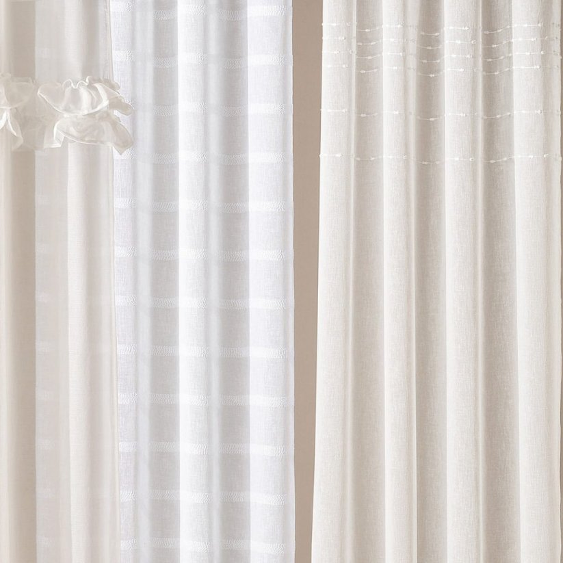Moderná krémová záclona  Marisa  so striebornými priechodkami 300 x 250 cm