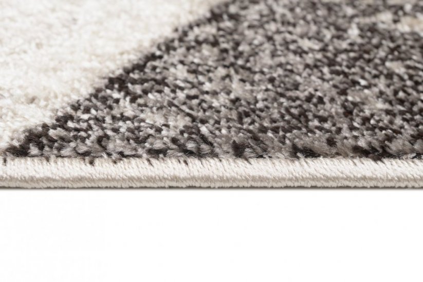 Všestranný moderní koberec s geometrickým vzorem v odstínech hnědé