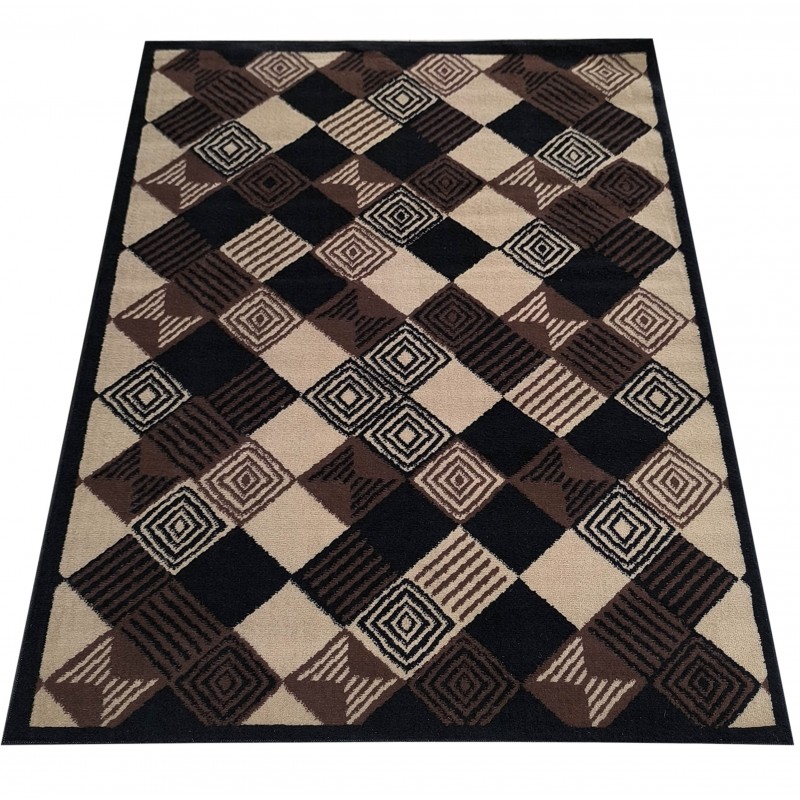 Koberec Alfa so štvorcovým geometrickým vzorom - hnedý