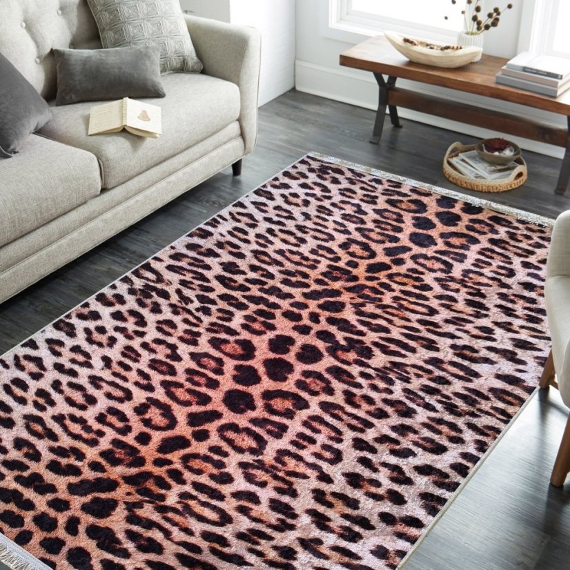 Tappeto con intramontabile motivo leopardato
