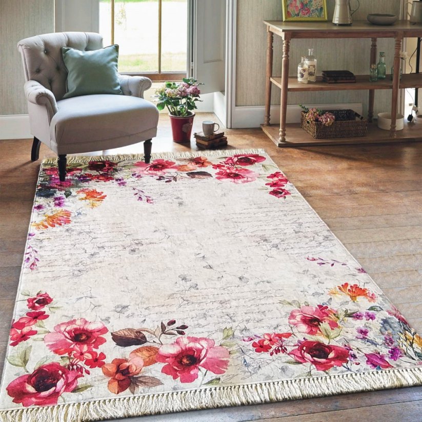 Красив килим за хола с цветя
