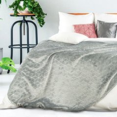 Pătură gri frumoasă, cu un model modern