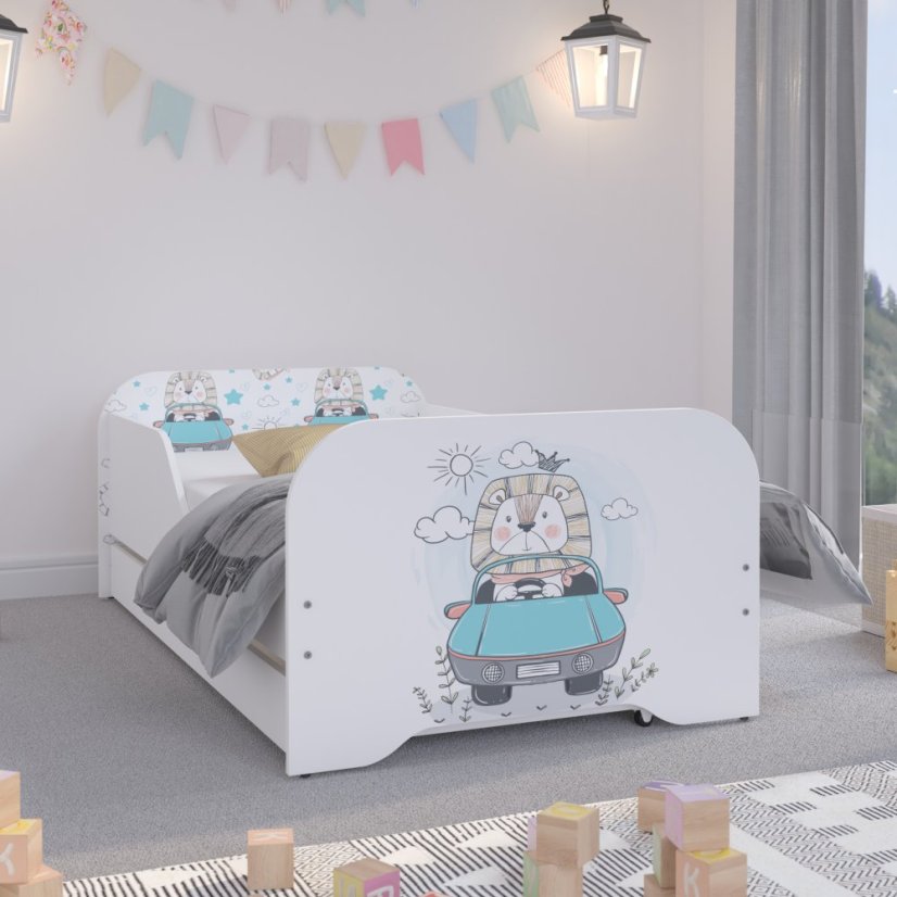 Simpatico lettino da bambino con leone in macchina 160 x 80 cm