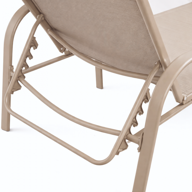 Béžové zahradní lehátko s nastavitelným opěradlem - ideální pro relaxaci