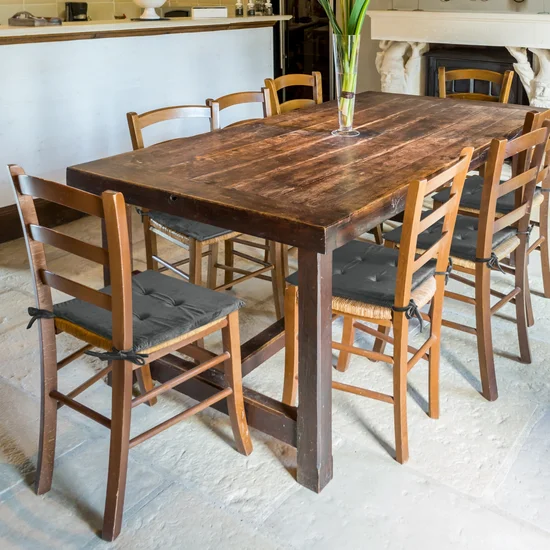 Bársony ülőpárna szegéllyel