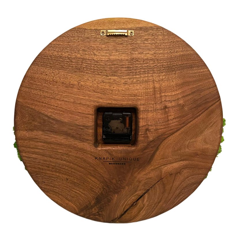 Lepa lesena ura z mahom 38 cm