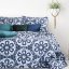 Kvetinové saténové posteľné obliečky modrej farby