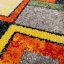 Šareni tepih s kvadratima prikladan za dječju sobu
