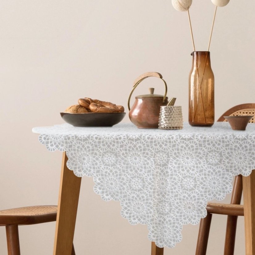 Dekorativní vyšívaný voálový běhoun - bílý