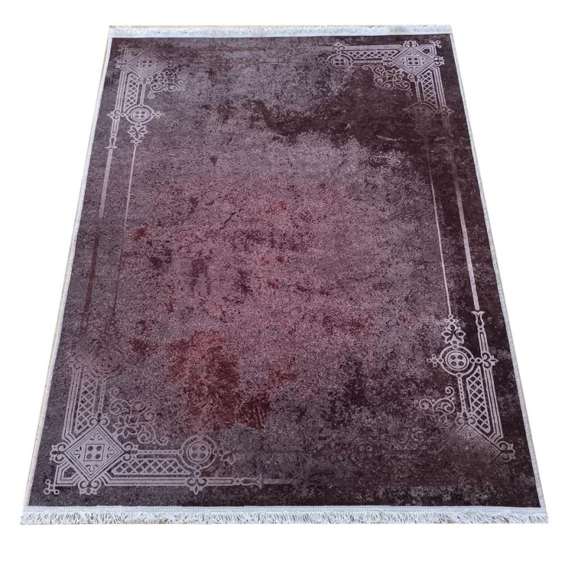 Tappeto scuro con cornice e patina orientale pregiata